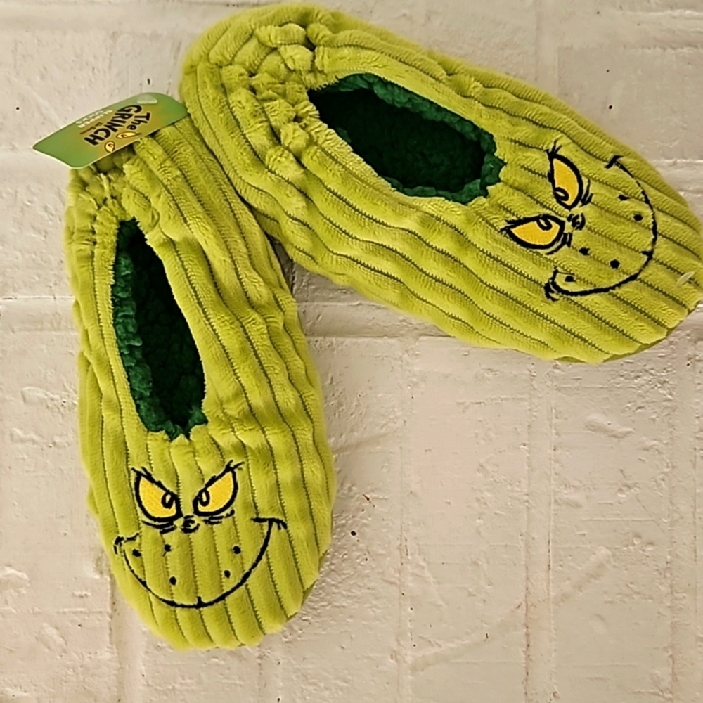 The Grinch slippers size OSFA